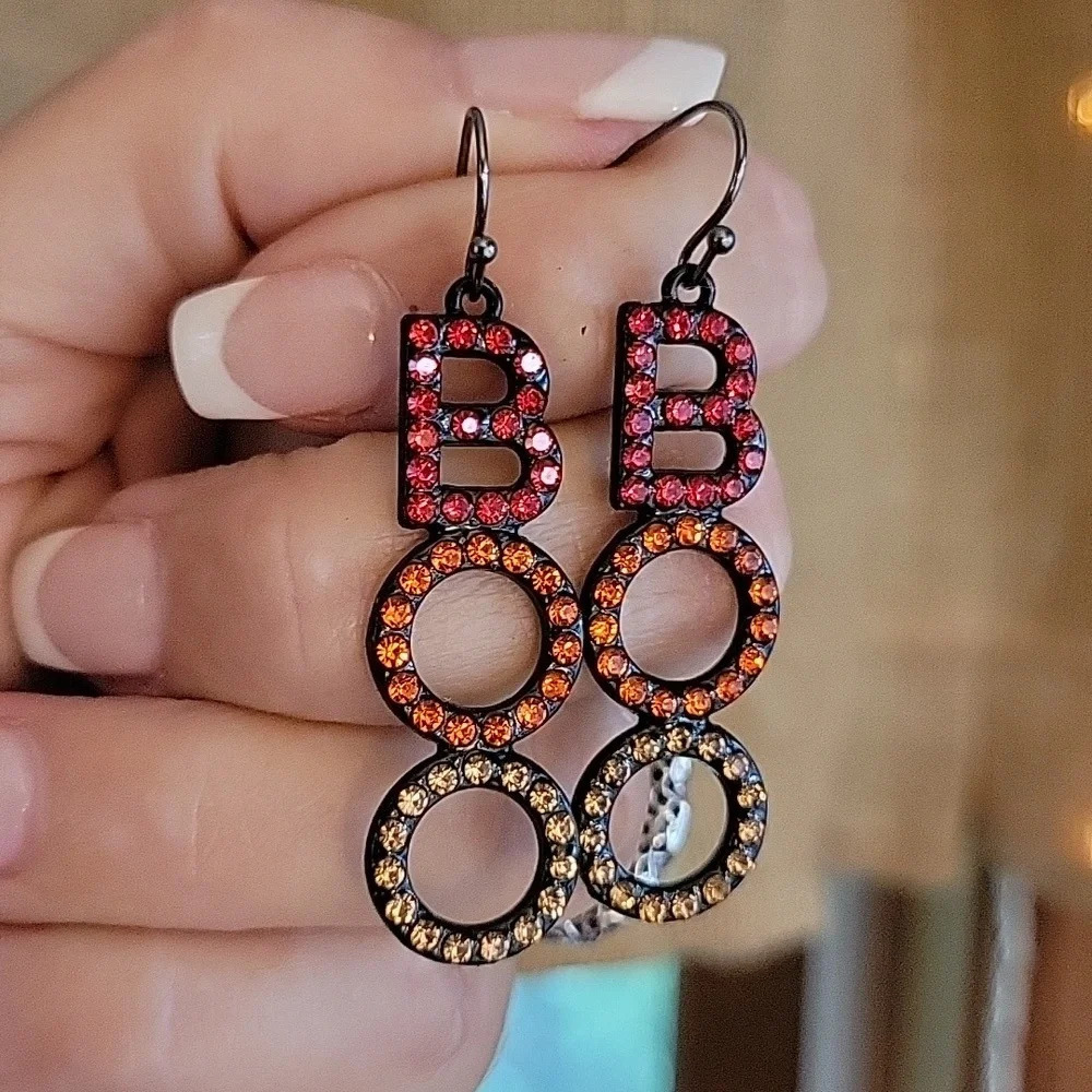 🔥LAST PAIR🔥 BOO SPARKLE DROP EARRINGS